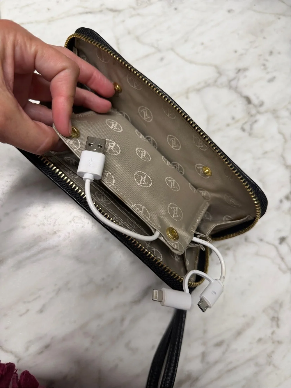 Adrienne Vittadini Black Pebbled Zip Wristlet Wallet with phone Charger!